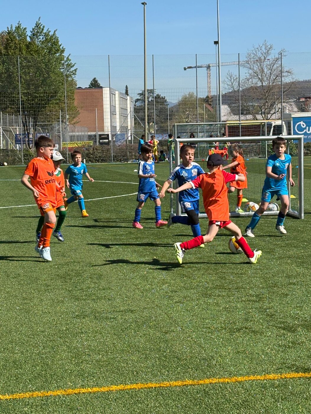 Kinder mit Medaillen beim KidsCamp